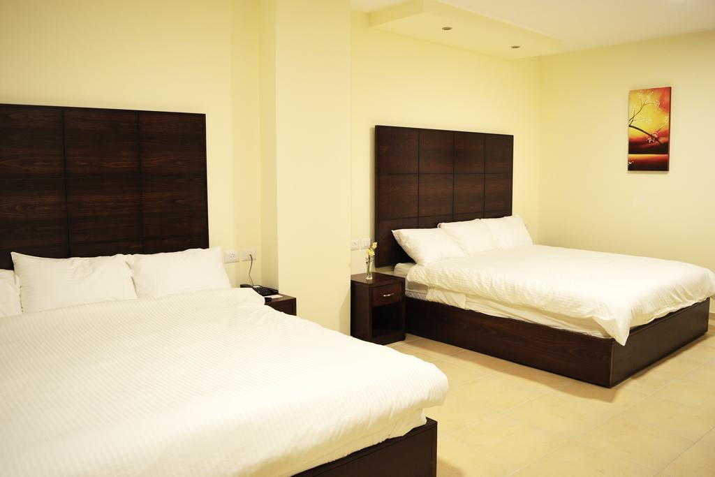 Taybeh Golden Hotel Ramallah Exterior foto