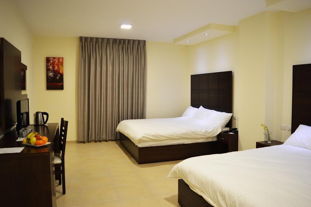 Taybeh Golden Hotel Ramallah Exterior foto