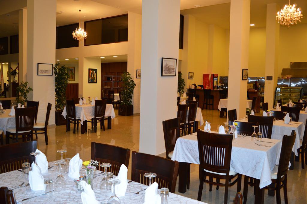 Taybeh Golden Hotel Ramallah Exterior foto