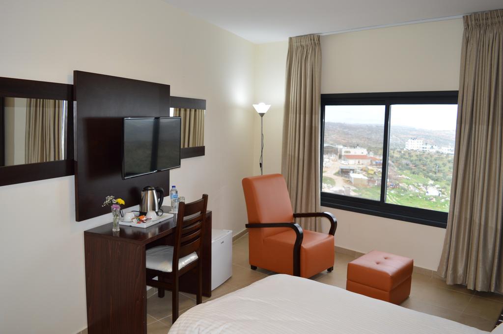 Taybeh Golden Hotel Ramallah Exterior foto